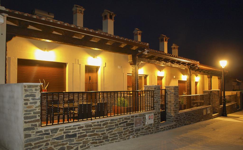 Apartamentos Rurales El Calama Zarza De Granadilla Phòng bức ảnh